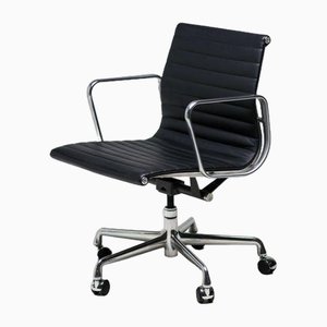 Black Leather EA117 Executive Desk Chair by Charles & Ray Eames for Herman Miller, 2007