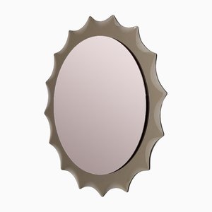 Specchio postmoderno in bronzo a forma di sole in stile Cristal Art, Italia