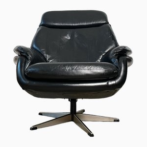 Swivel Lounge Chair from Bramin