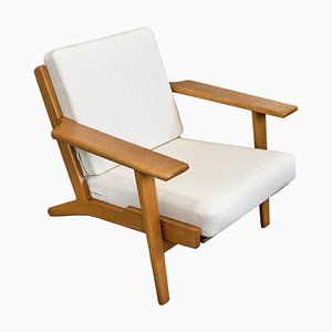 Poltrona attribuita a Hans J. Wegner per Getama, anni '50