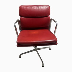 Chaise de Bureau Pivotante Ea208 en Cuir Rouge par Charles & Ray Eames, 1960s