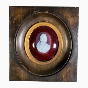 Cameo-Profil einer Frau im Holzrahmen, 19. Jh.