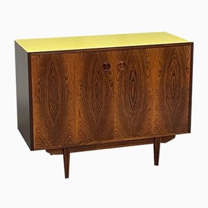 Enfilade Vintage en Palissandre avec Plateau Jaune Anti, 1960s