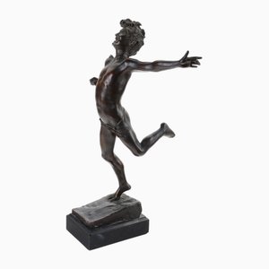 Figura de bronce de Giuseppe Renda