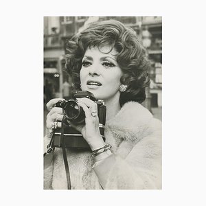 Gina Lollobrigida avec un Nikon, années 1950, Impression photo