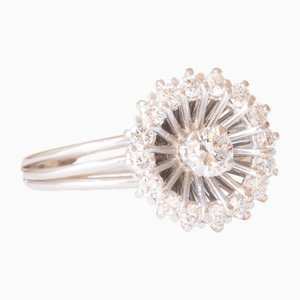 Vintage 18k White Gold Daisy Ring with Brilliant Cut Diamonds, 1970s