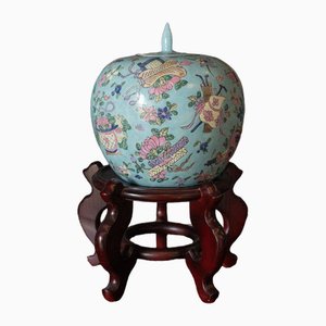 Überzogener Ingwertopf aus China Porzellan des 20. Jh. mit floralen Ornamenten