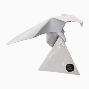 Weiße Origami Adlerskulptur aus Keramik von Guy Legrand