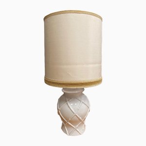 Lámpara de bambú estilo Hollywood Regency de cerámica blanca, 1970
