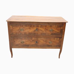 Chest of Drawers in Walnut, 18th Century