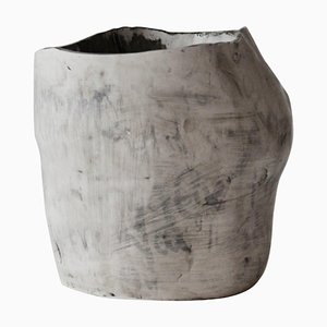 Vase aus glasiertem Steingut von Lava Studio Ceramics