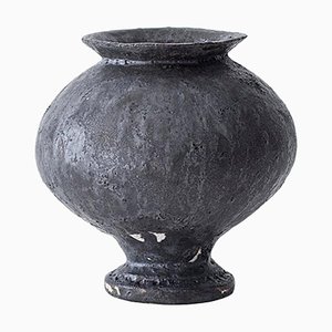 Stamnos Anthracita Stoneware Vase by Raquel Vidal and Pedro Paz