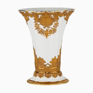 Vaso con rilievo dorato di Meissen, fine XIX-inizio XX secolo