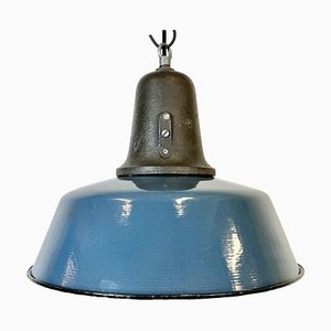 Lámpara de fábrica industrial de esmalte azul con superficie de hierro fundido, años 60
