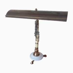 Lámpara de mesa para clarinete de metal