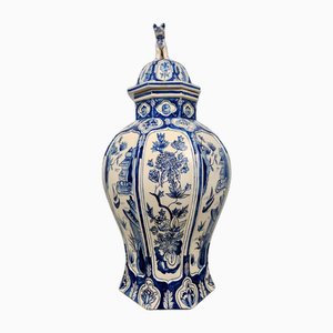 Vase en Céramique Blanche et Bleue, 1890s