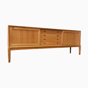 Credenza vintage in quercia di HW Klein per Bramin, Danimarca, anni '60