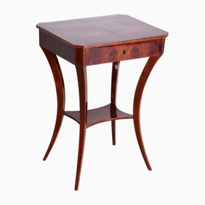 Petite Table Biedermeier en Noyer, 1830s