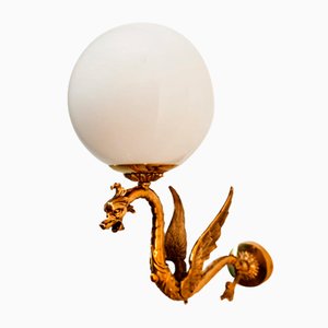 Winged Dragon Wandlampe aus Messing mit Glänzender weißer Kugel
