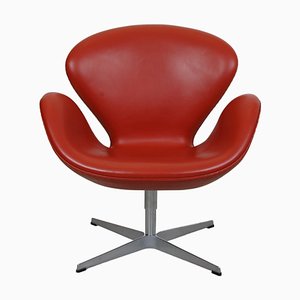 Swan Chair aus Rotem Original Leder von Arne Jacobsen, 2000er