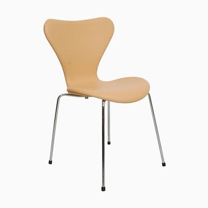 Silla Series Seven modelo 3107 de cuero de Arne Jacobsen para Fritz Hansen, década de 2000