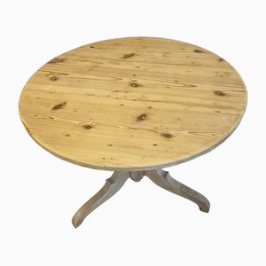 Farmer Side Table in Natural Wood