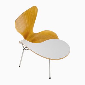 Taburete de escritura para silla Seven de Arne Jacobsen, 1981