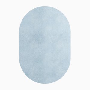 Tapis Oval Light Blue #12 Modern Minimal Oval Shape Touffeté à la Main par TAPIS Studio