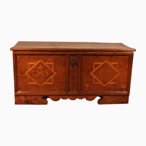 Antique Chest in Walnut, 1624