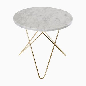 Table Mini O en Marbre de Carrare Blanc et Laiton par Ox Denmarq