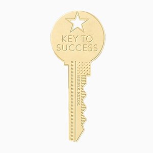 Key to Success Juju en Laiton par Dozen Design