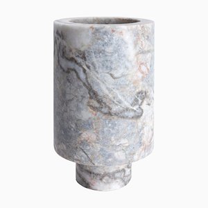 Vaso Inside Out in marmo di Karen Chekerdjian