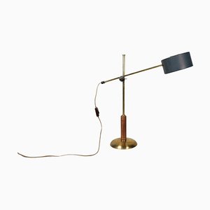 Mid-Century Modern Tischlampe aus Messing & Nussholz, Einar Bäckström zugeschrieben, Schweden, 1950er