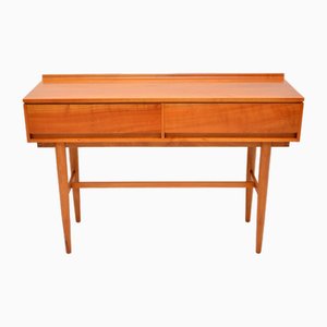 Mesa auxiliar vintage de madera satinada atribuida a Beresford & Hicks, años 60