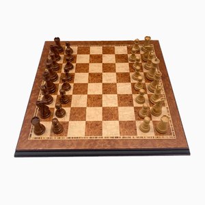 Juego de ajedrez hecho a mano en madera de raíz