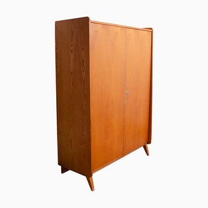 Armario de madera de haya de František Jirák para Tatra Furniture, años 60