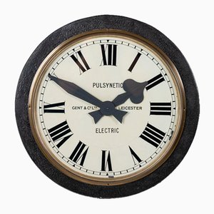 Reloj de pared ferroviario eléctrico grande de Gent & Co. Ltd. Leicester, años 20