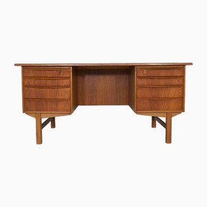 Dänischer Teak Chefschreibtisch, 1960er