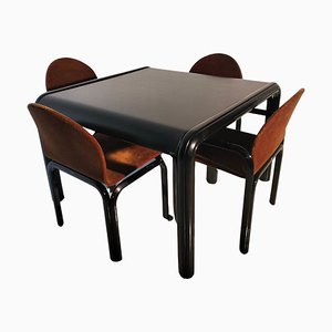 Tavolo da pranzo Orsay e sedie attribuite a Gae Aulenti per Knoll, anni '80, set di 5