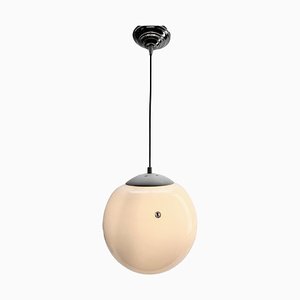 Lampe à Suspension avec Abat-Jour Globulaire en Opaline, Pays-Bas, 1960s