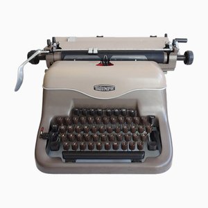 Máquina de escribir Triumph Matura, Alemania años 60