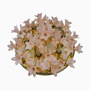 Plafón italiano para seis luces de latón con flores en rosa pastel claro de cristal de Murano, años 70