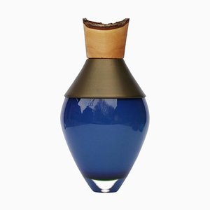 Kleine Patina India Vase aus Opalblau & Messing von Pia Wüstenberg