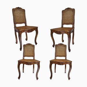 Louis XVI Esszimmerstühle aus Nussholz mit Gitterrücken, 4 . Set