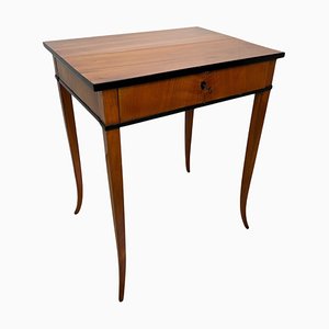 Mesa de costura Biedermeier de madera de cerezo, 1825