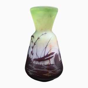 Art Deco Glaspaste Vase mit Grasshopper Dekor