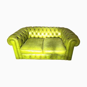 Sofá cama Chesterfield vintage de escay con botones verde
