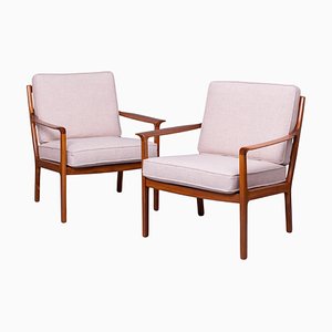 Mid-Century Modern Walnut Model 935 Armchairs attributed to Fredrik A. Kayser for Vatne Møbler, 1960s, Set of 2