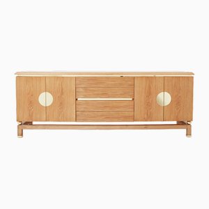 Credenza in quercia e ottone di Tommaso Barbi, anni '70