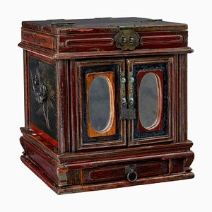 Early 20th Century Lacquered Vanity Box